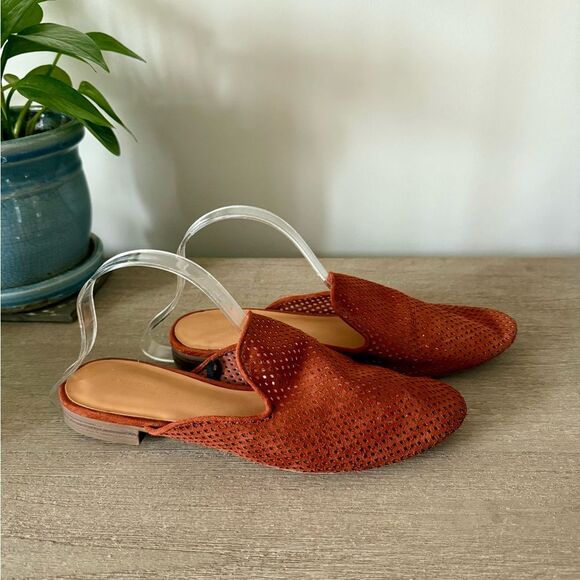 American Eagle Mesh Faux Suede Flats in Brown - Size 8 - Picture 1 of 6